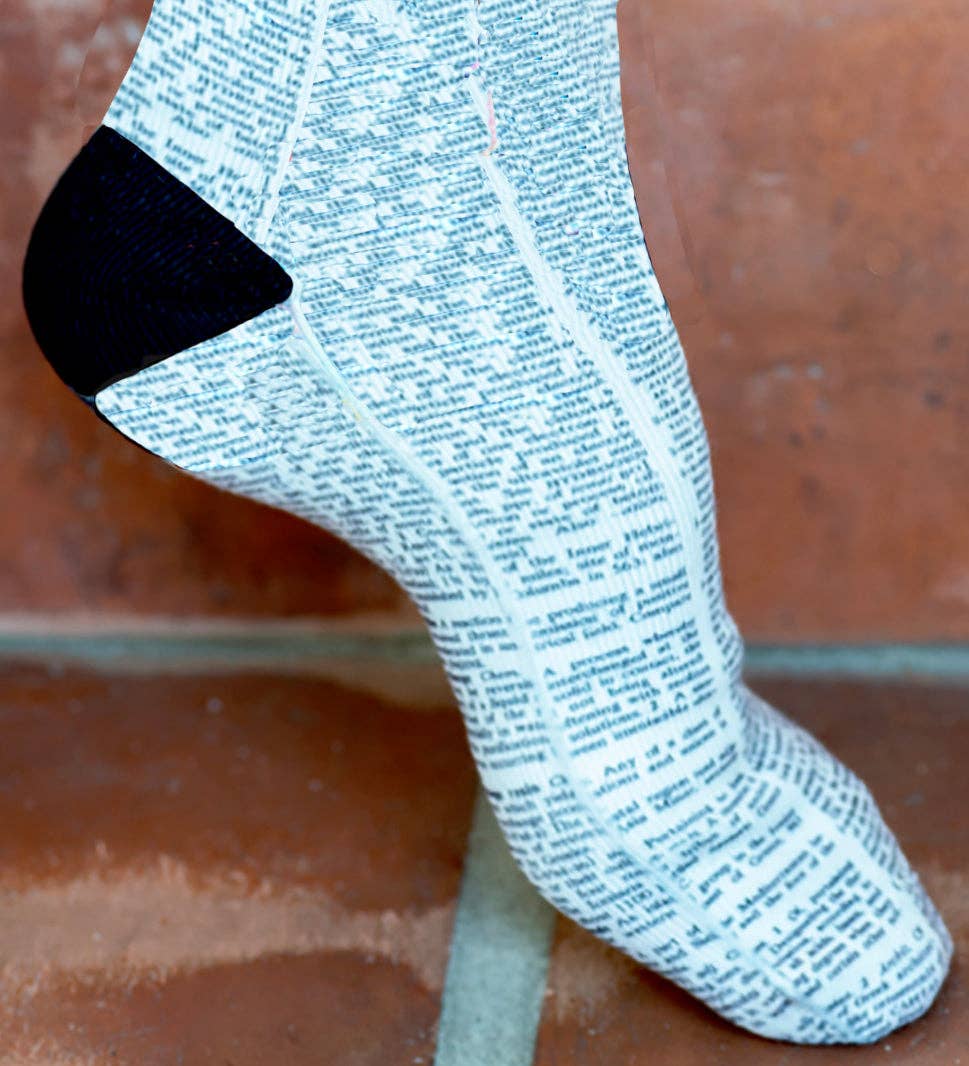 BUTTERFLIES FLY SOCKS - The Elevated Hippie