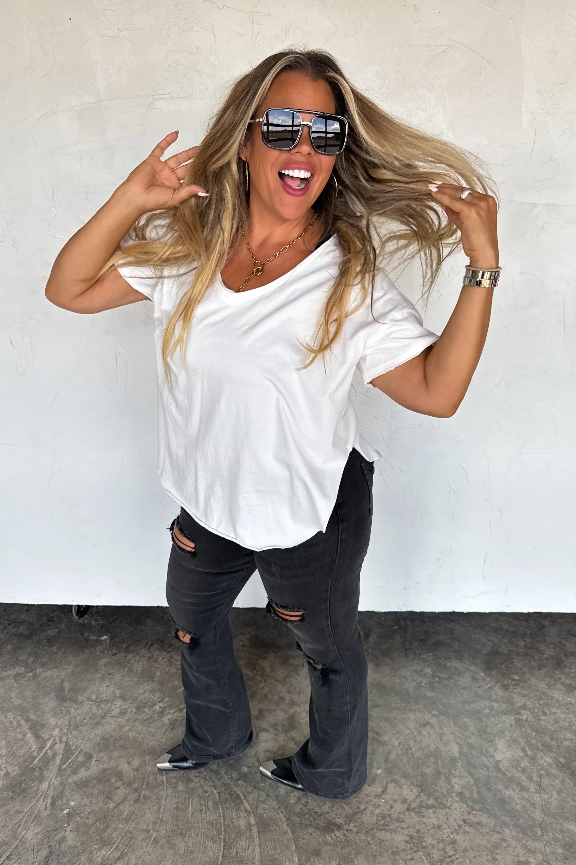 ASHLAND STRAIGHT LEG DISTRESSED JEANS - The Elevated Hippie