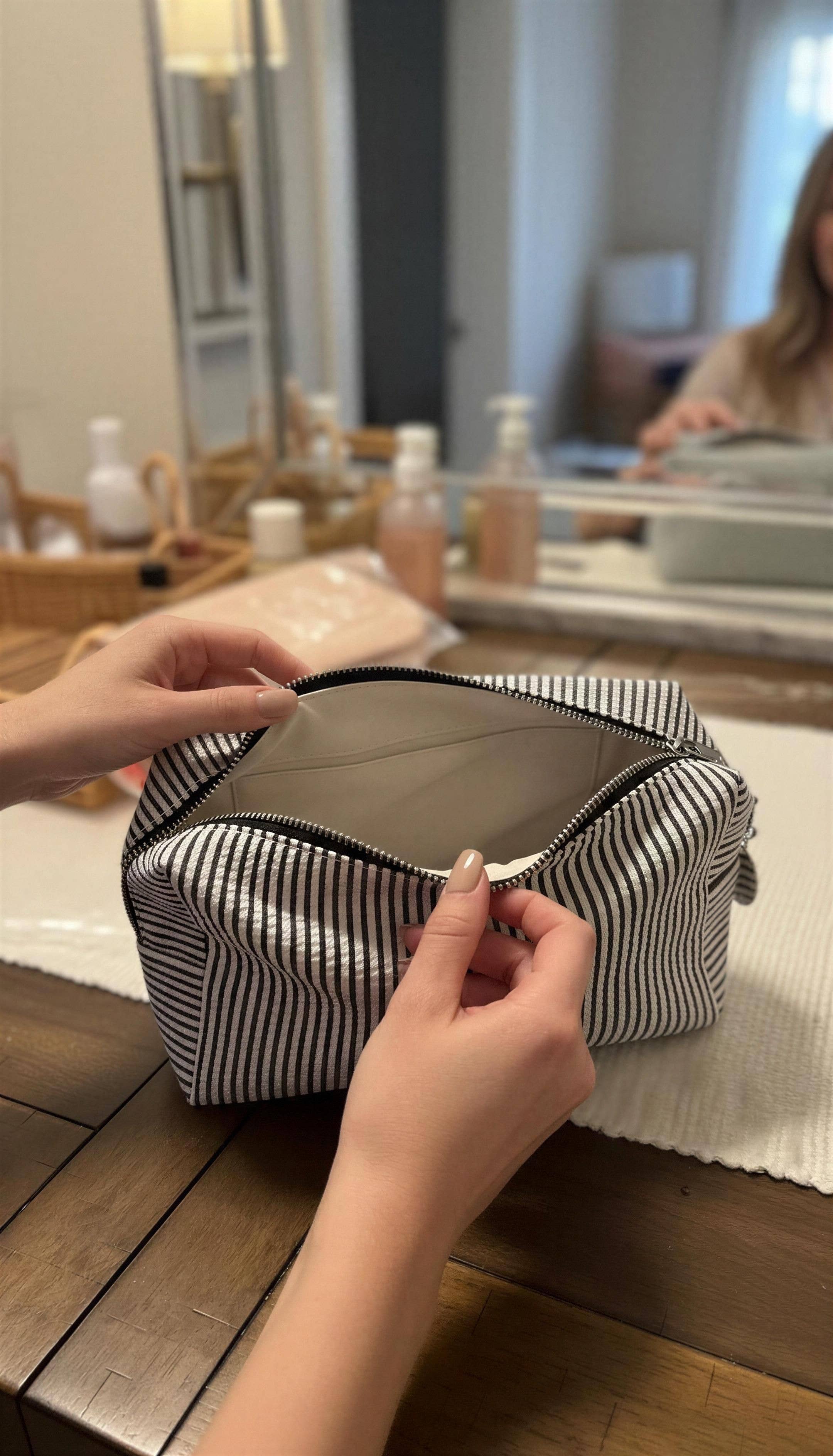 Large Capacity Seersucker Makeup Bag – Polyester Cotton Cosm boho clothing, festival outfit, hippie style apparel | Elevated Hippie