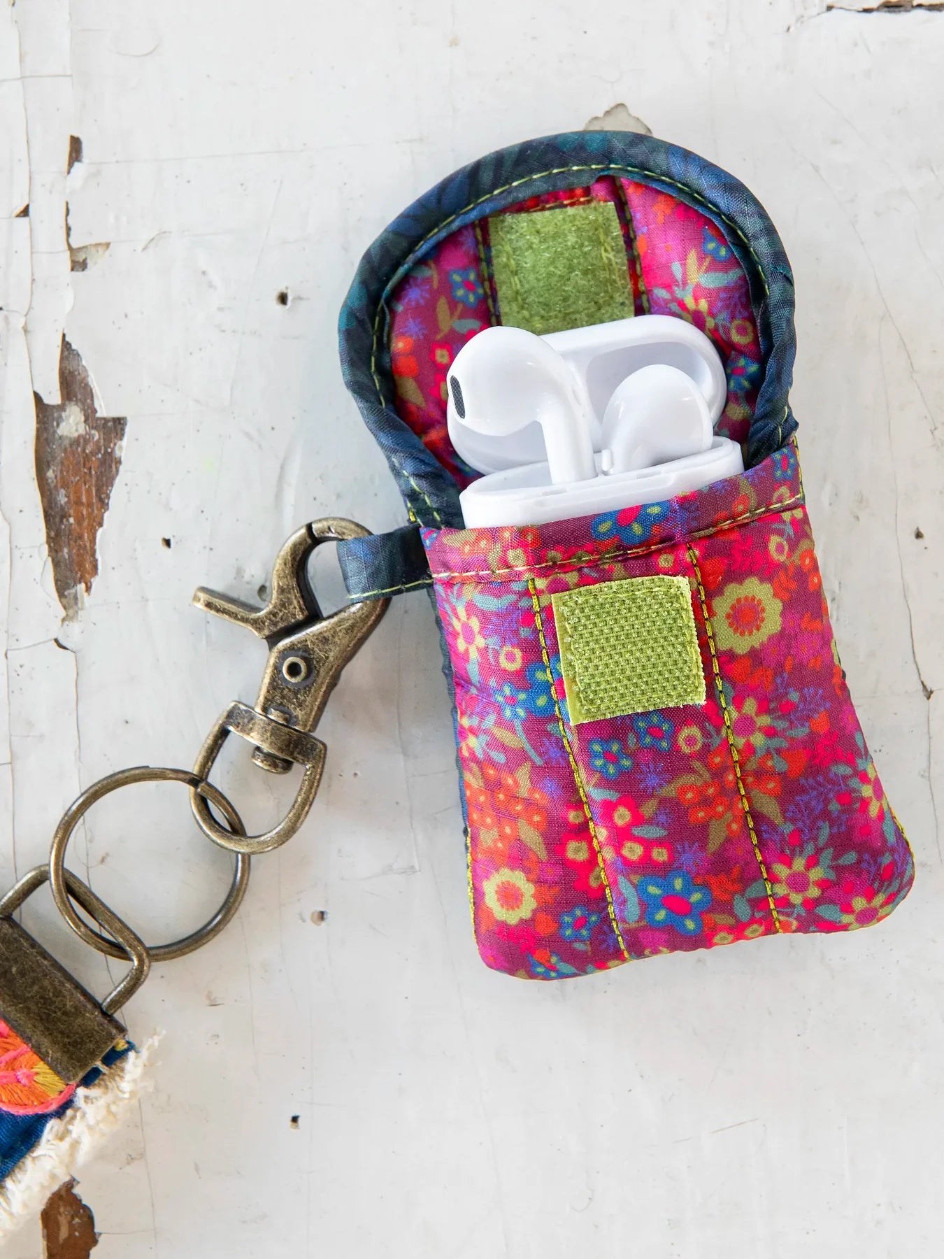 Natural Life Earbud Case - The Elevated Hippie