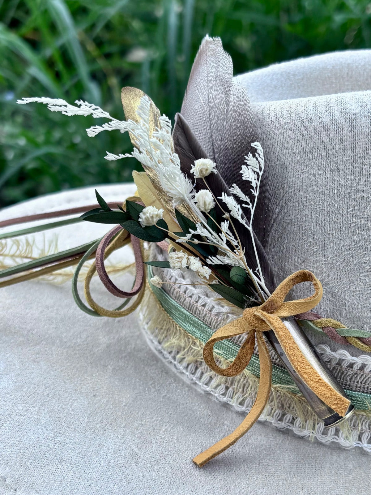 Back view of dandelion vegan suede rancher hat