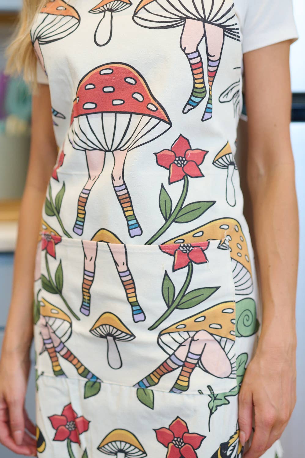 MUSHROOMS IN WONDERLAND PRINT APRON - The Elevated Hippie