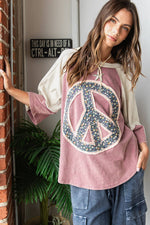 PEACE SIGN PATCH MINERAL WASH TOP