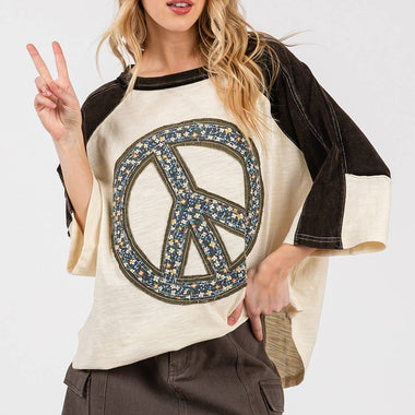 PEACE SIGN PATCH MINERAL WASH TOP