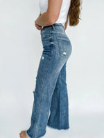 BLAKELEY MEDIUM WASH DISTRESSED JEANS - The Elevated Hippie