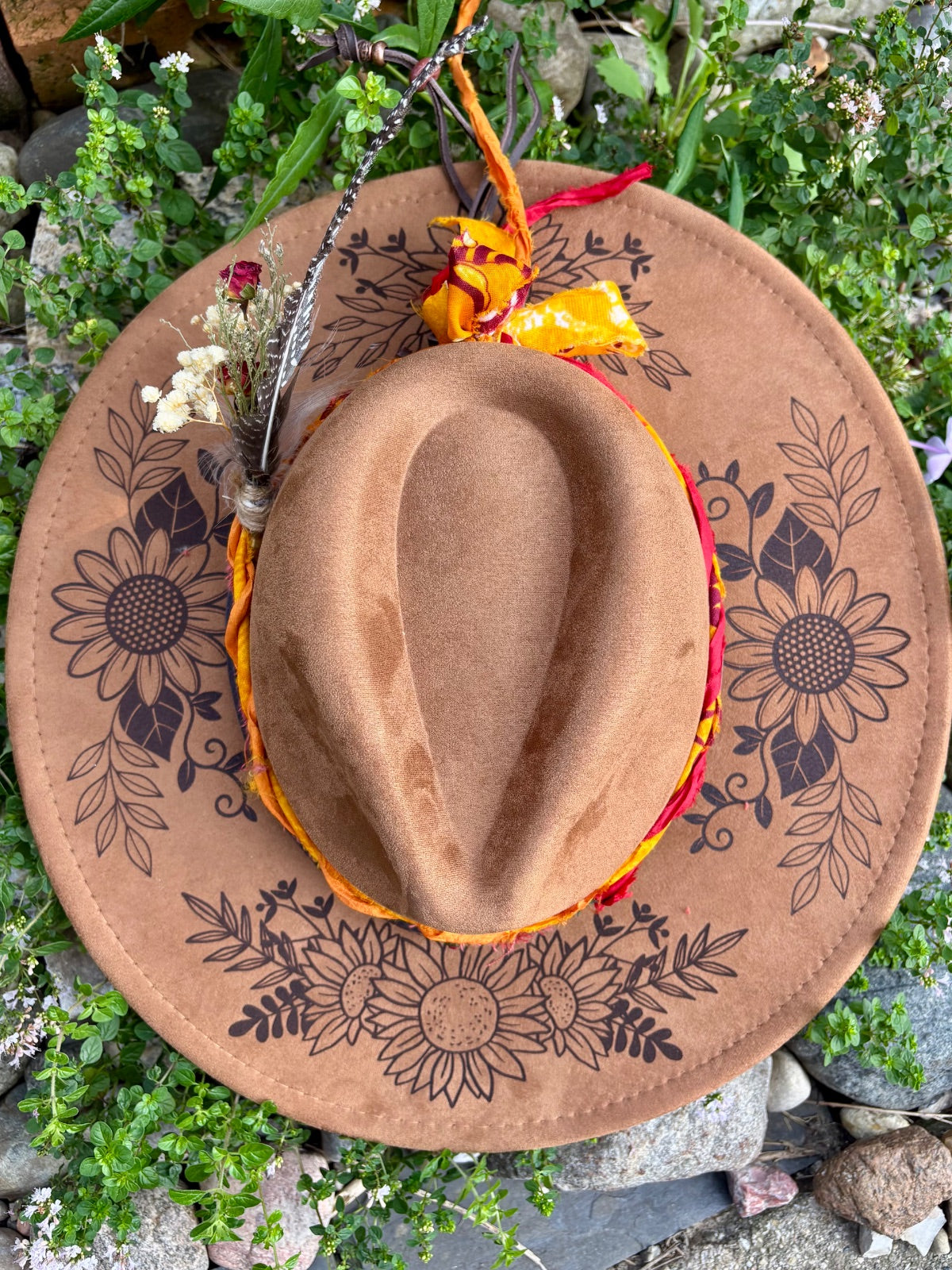 Med brown/rust sunflower rancher hat w/3 hatbands and feather Fedora Hat